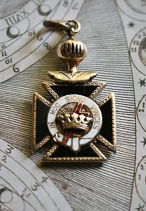 14k Masonic Knight's Templar Fob / Medal / Medallion / Pendant