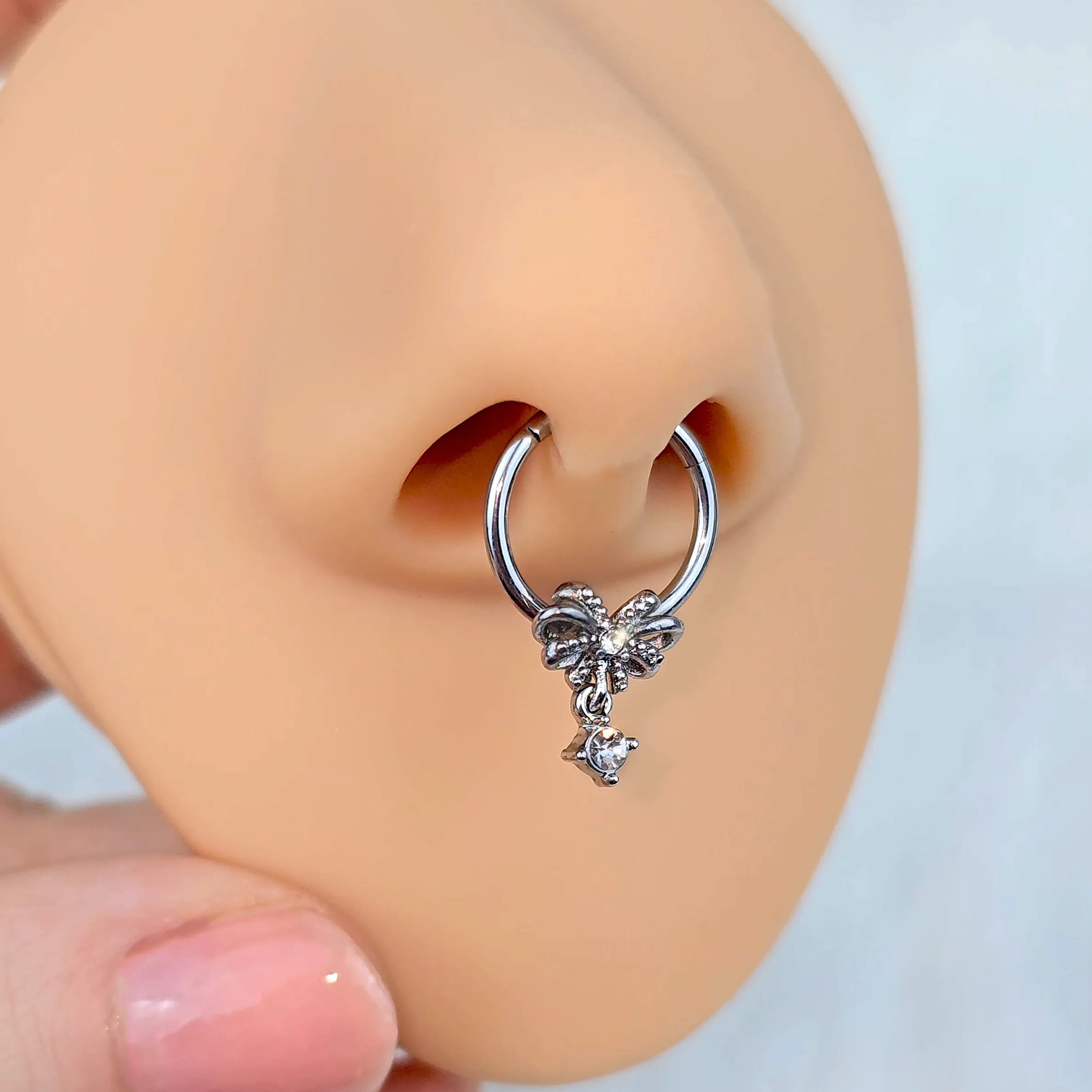16 Gauge 3/8 Clear Gem Looping Bow Hinged Segment Ring