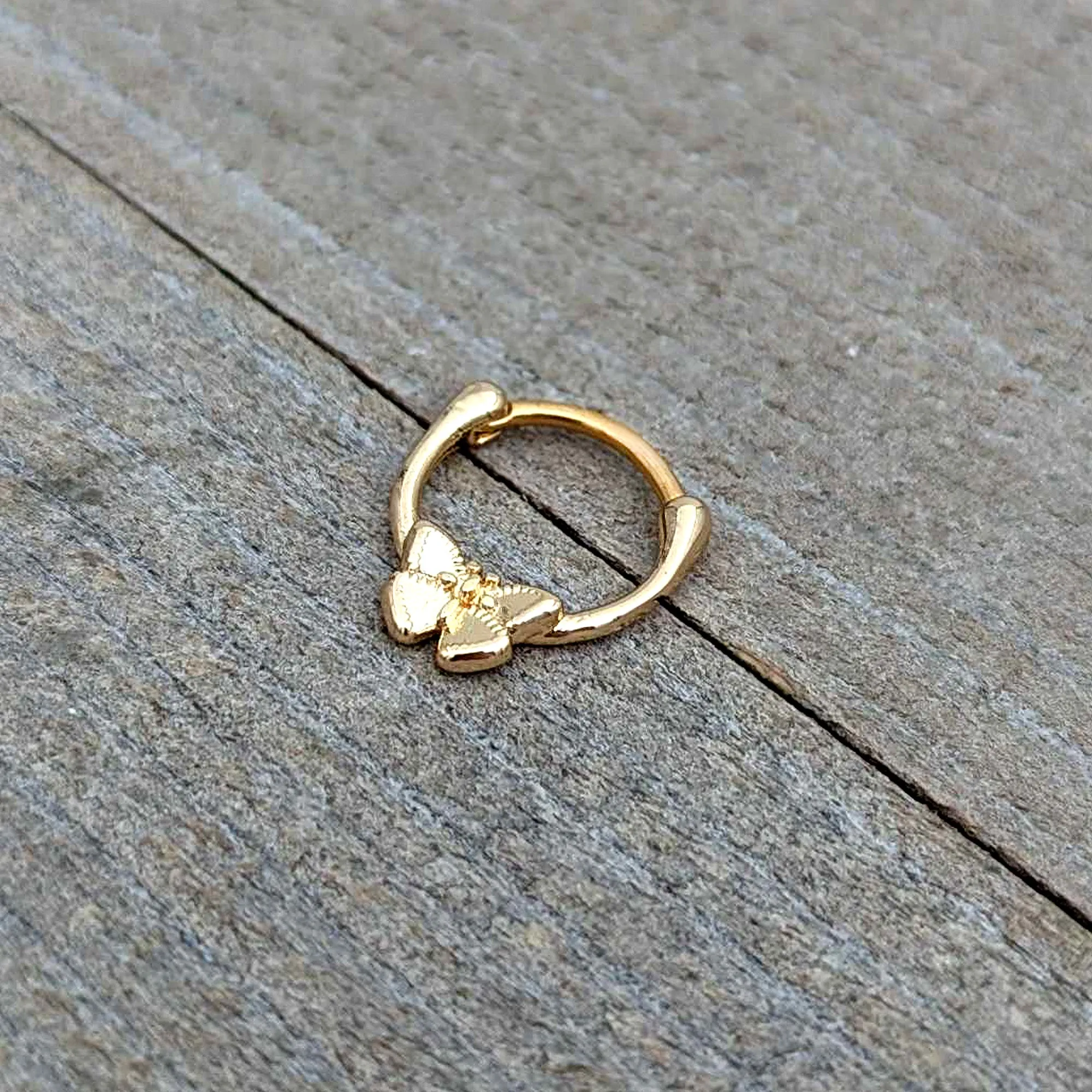 16 Gauge 5/16 Gold Tone Simple Textured Butterfly Cartilage Clicker