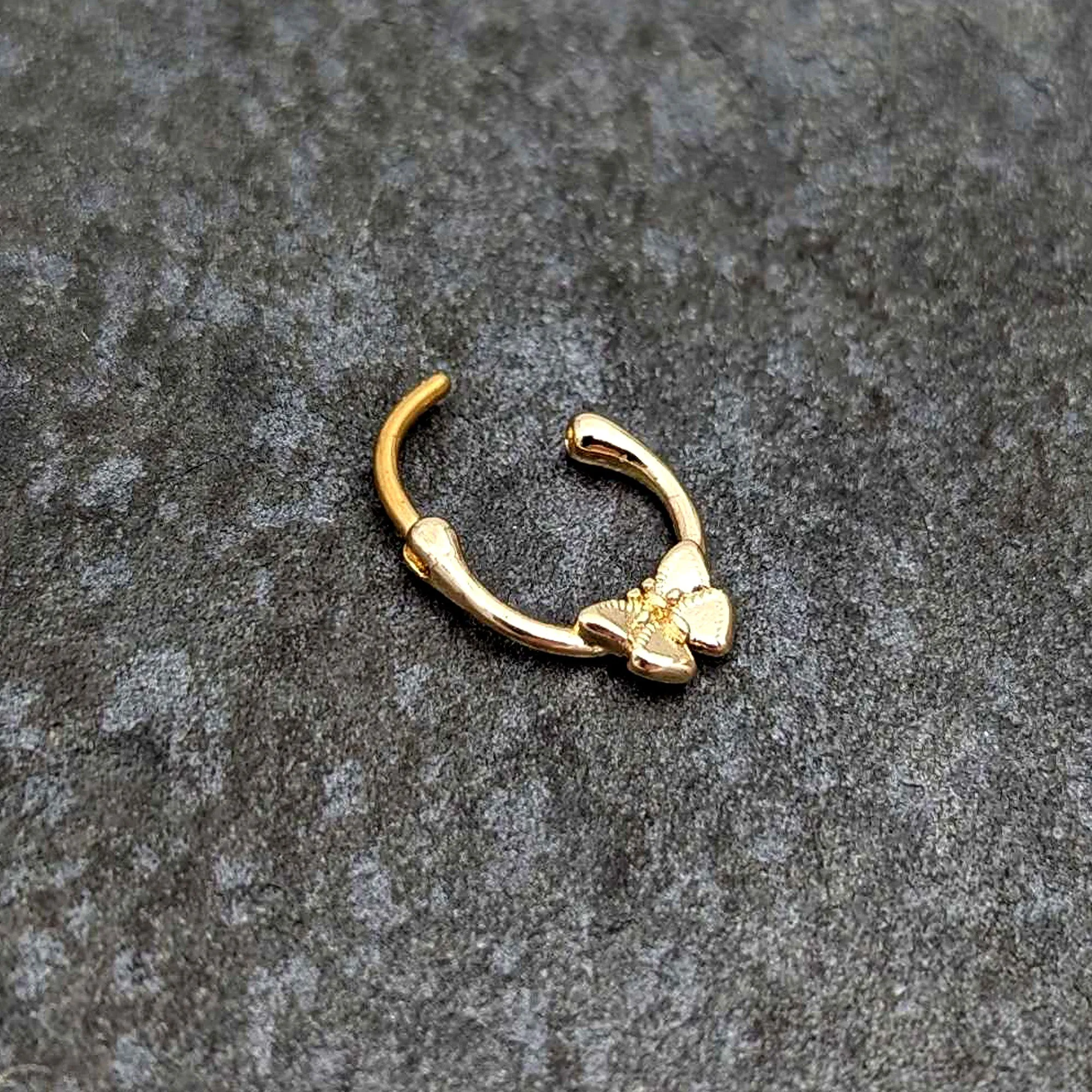 16 Gauge 5/16 Gold Tone Simple Textured Butterfly Cartilage Clicker