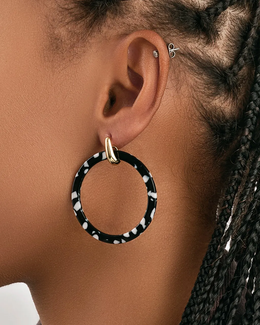 1.75" Circle Resin Stud Drops