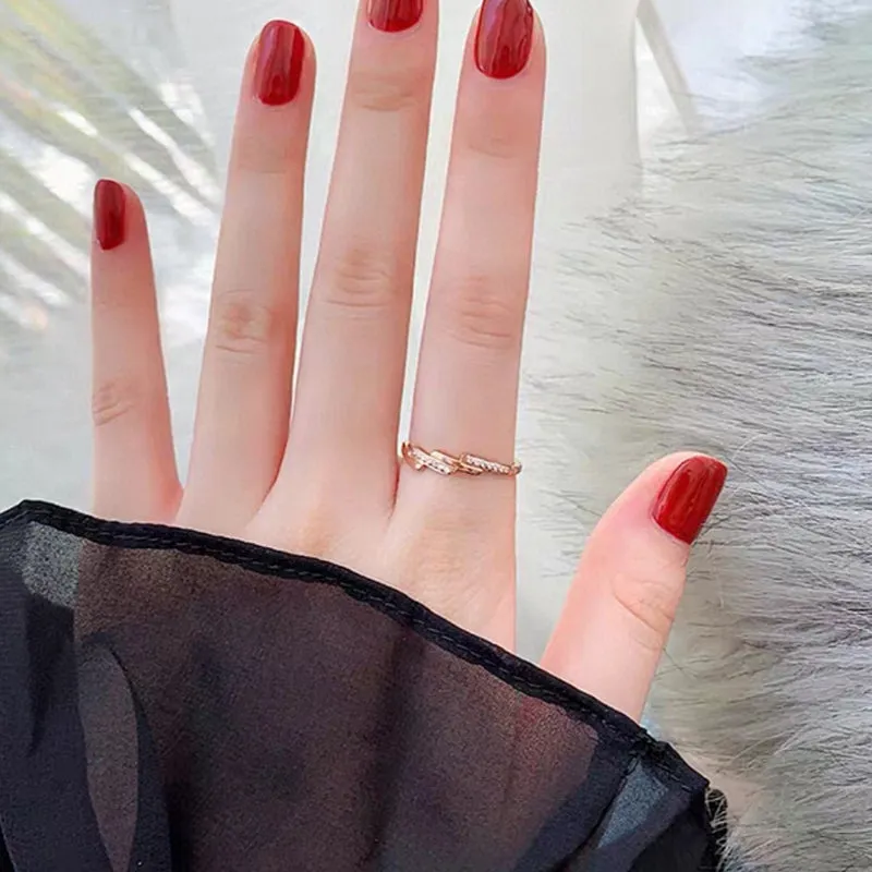 18K Gold Process Fashion Simple Diamond Ring Exclusively Handcrafted 0.088 Carat Natural Diamond (H-F Color, VS1-VS2 Clarity)