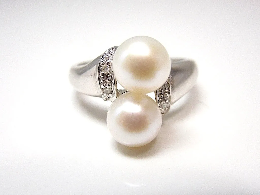 1960's Vintage Double Pearl Ring - White Gold - Diamond