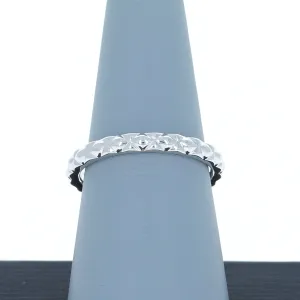 A Jaffe Wedding Band in 14K White Gold MR2058/PL