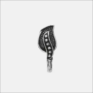 Adair Leaf Nose Pin