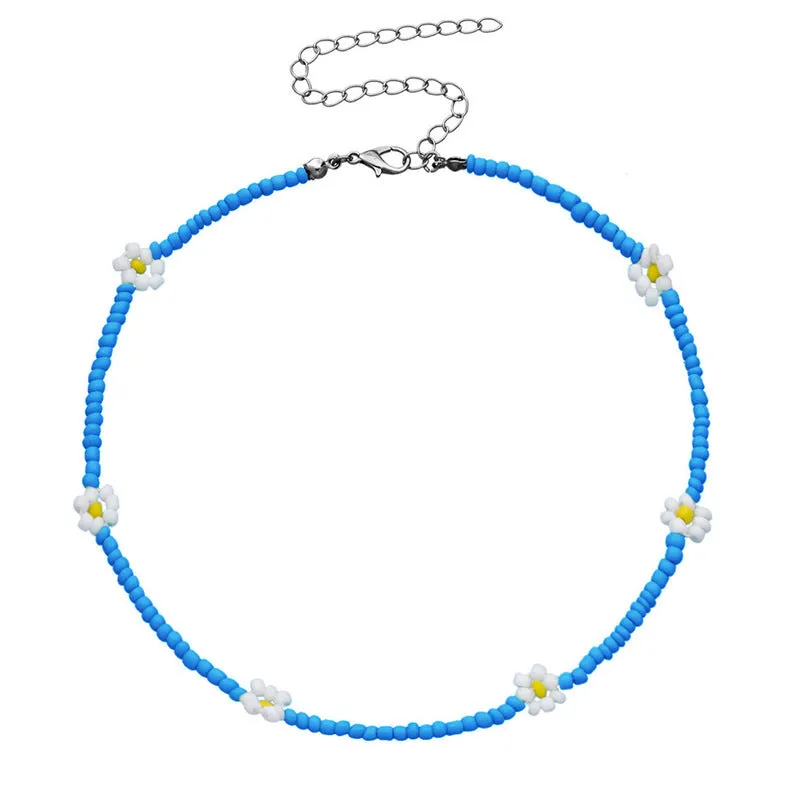 BLUE FLOWER BEADED necklace