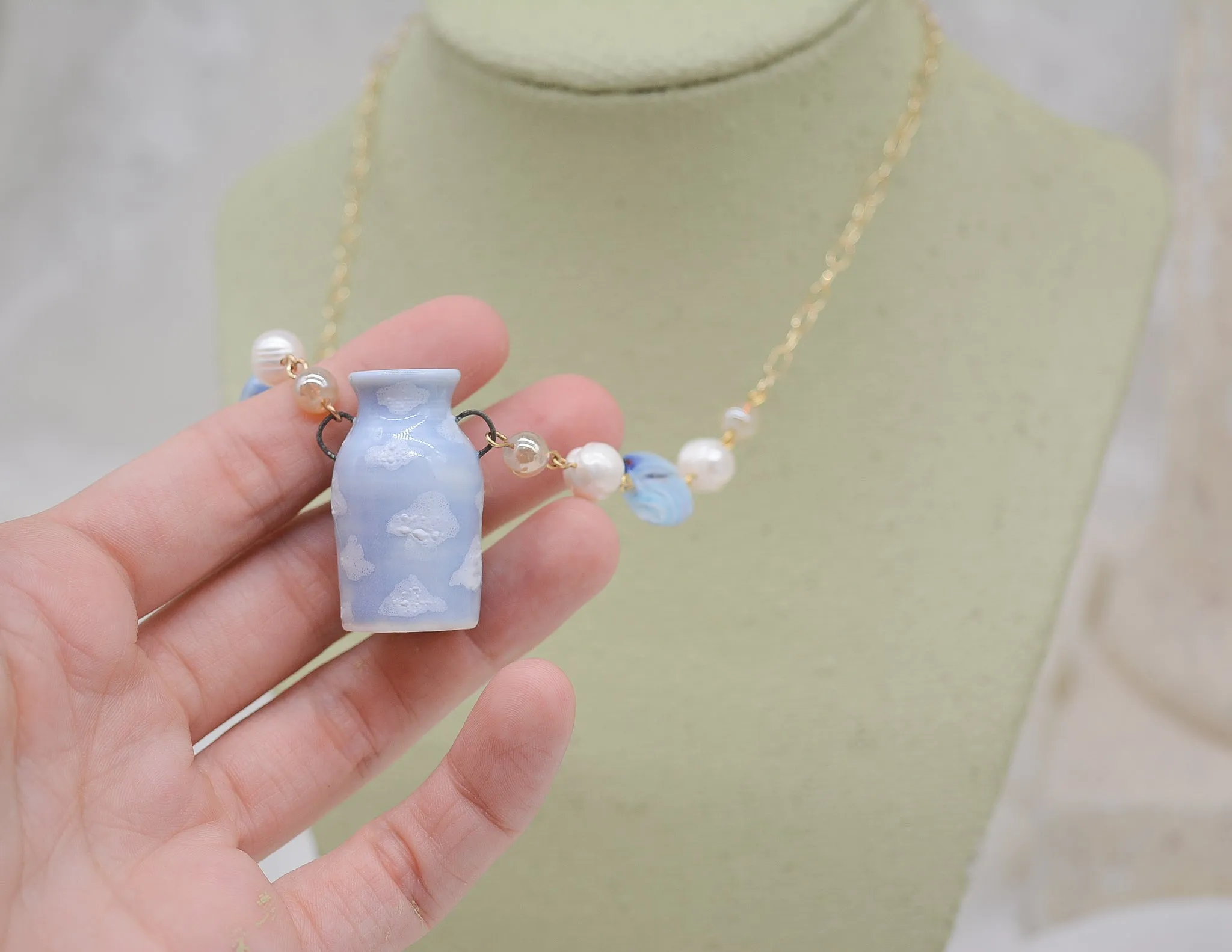 Cloudy Pot Necklace #1