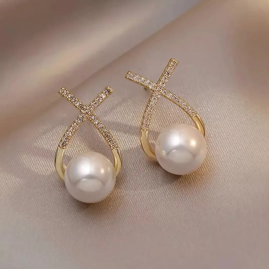 Diamond and Pearl Stud Korean Earrings 2 Pcs/Set