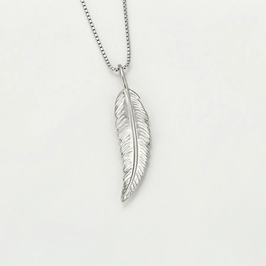 Elegant Cz Diamond Feather Bohemian Necklace