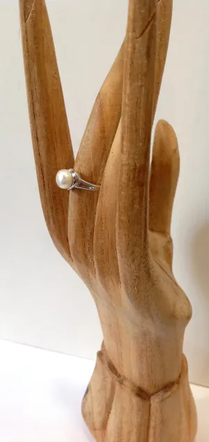 Freshwater Pearl and Sterling Silver Ring