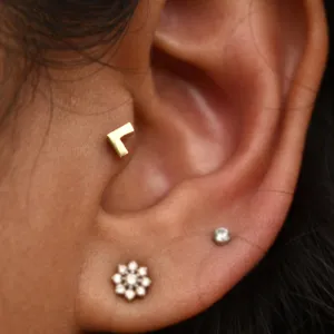 Gold Peave V Stud