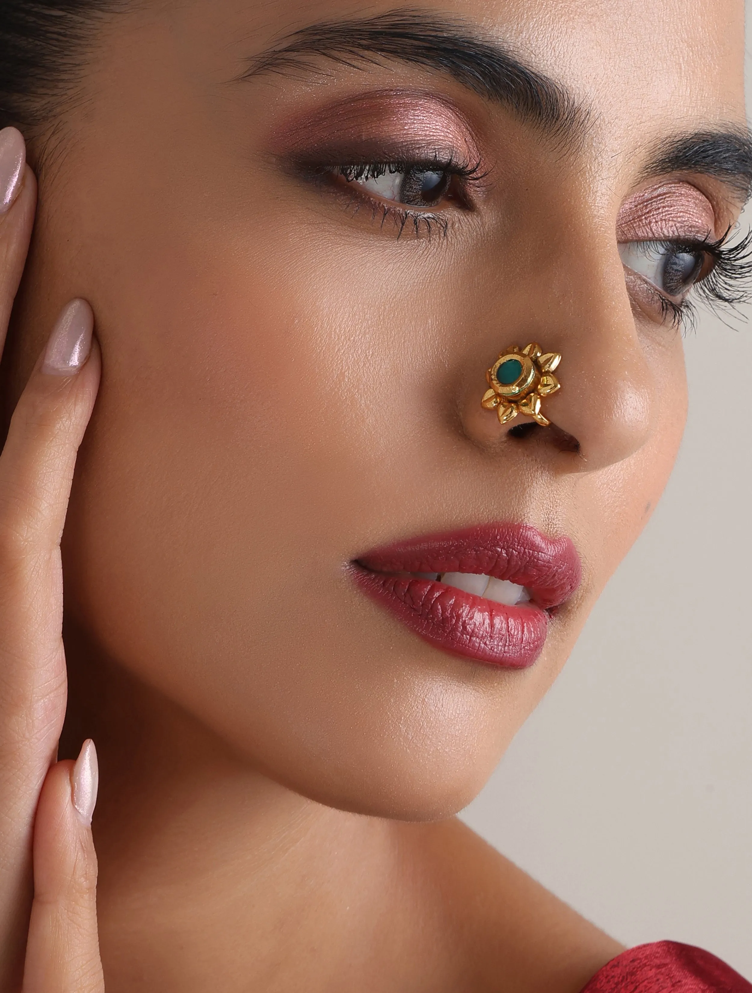 Green Color Kundan Nose Pin