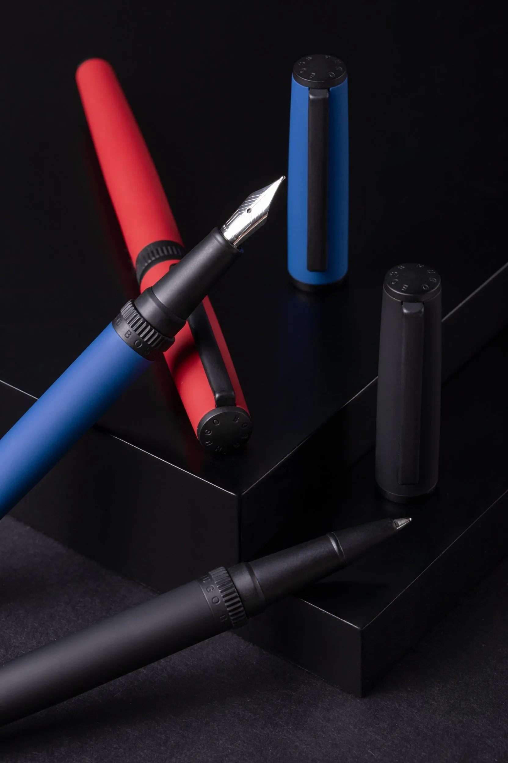 HUGO BOSS HSC0742L-Fountain pen Gear Matrix Blue
