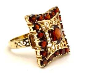 Ladies Vintage 10K Czech Garnet Ring
