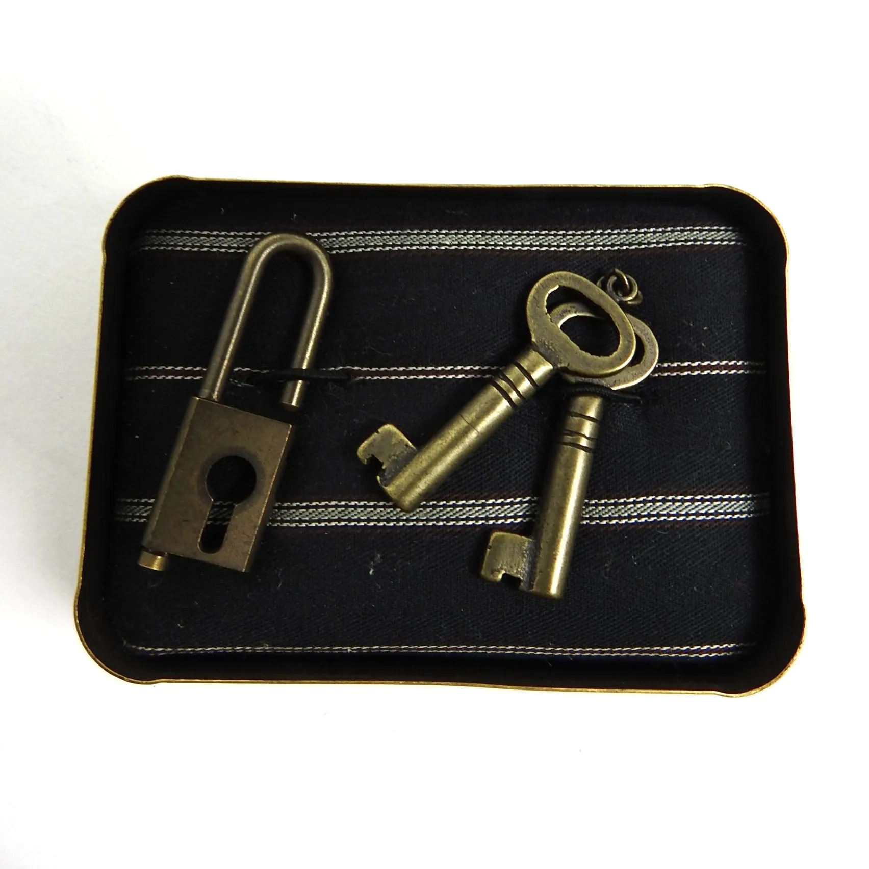 Matsuda Key/Lock Cufflinks