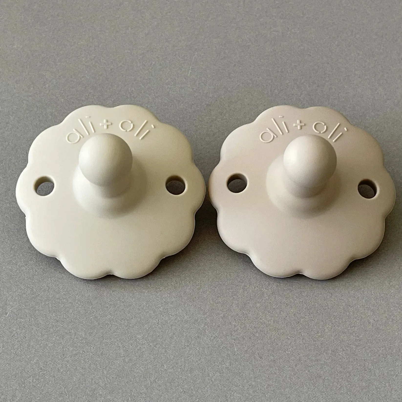 Pacifier Set Flower - Oat & Coco