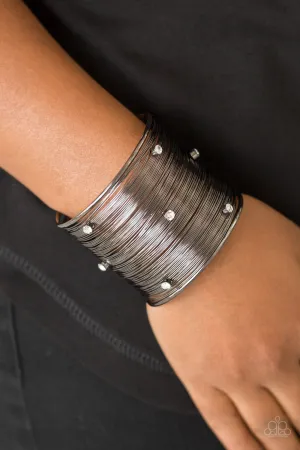 Paparazzi - Professional Prima Donna - Black Bracelet