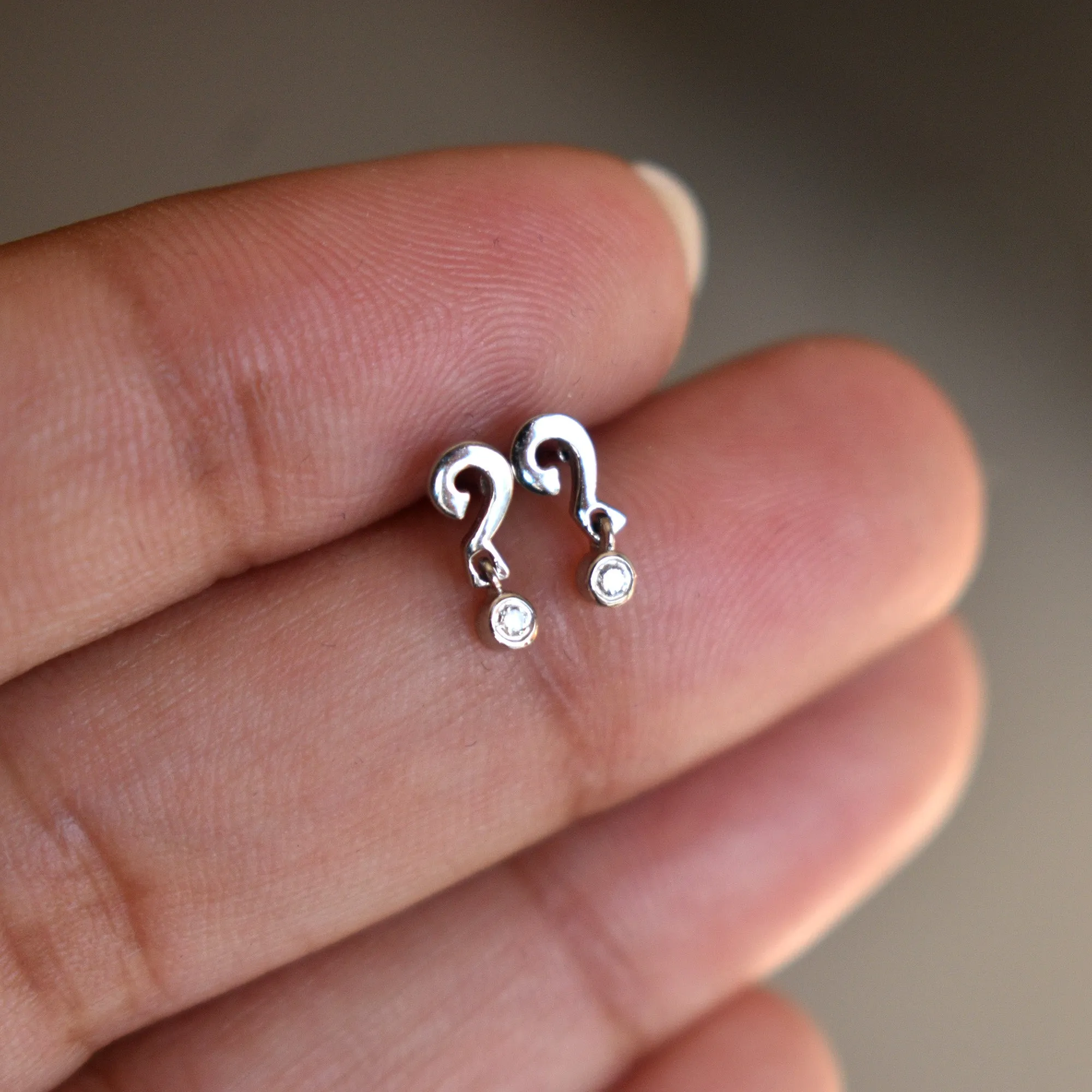 Question Mark Punctuation Ear Piercing Stud