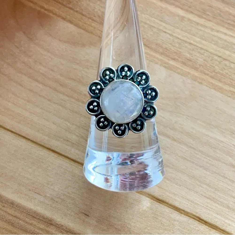 Rainbow Moonstone Flower Solid 925 Sterling Silver Ring