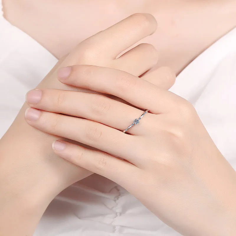 Round Cut Moissanite Diamond Ring