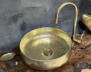 Round Hammered Brass Bathroom Sink – Elegant Round Vessel Vanity Sink