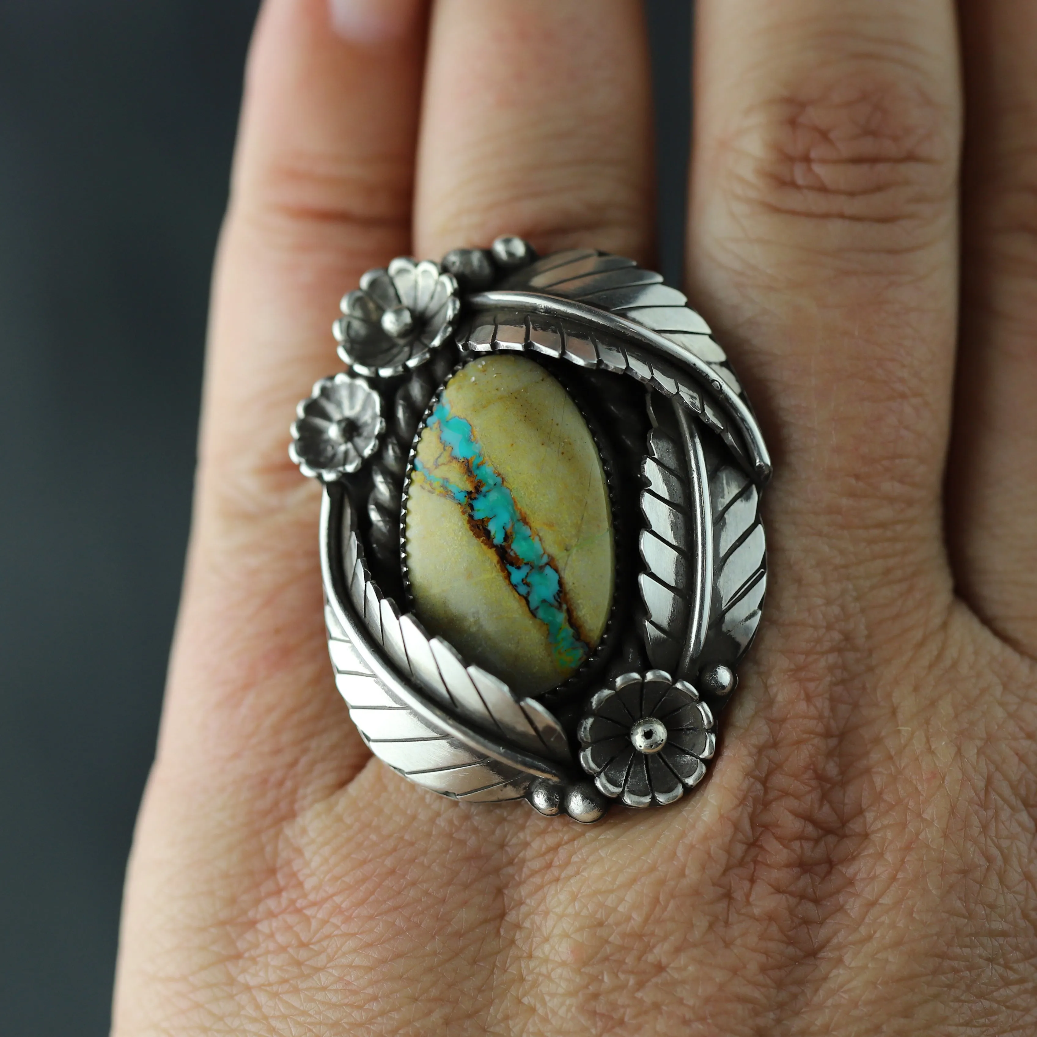 Royston Ribbon Flora Ring