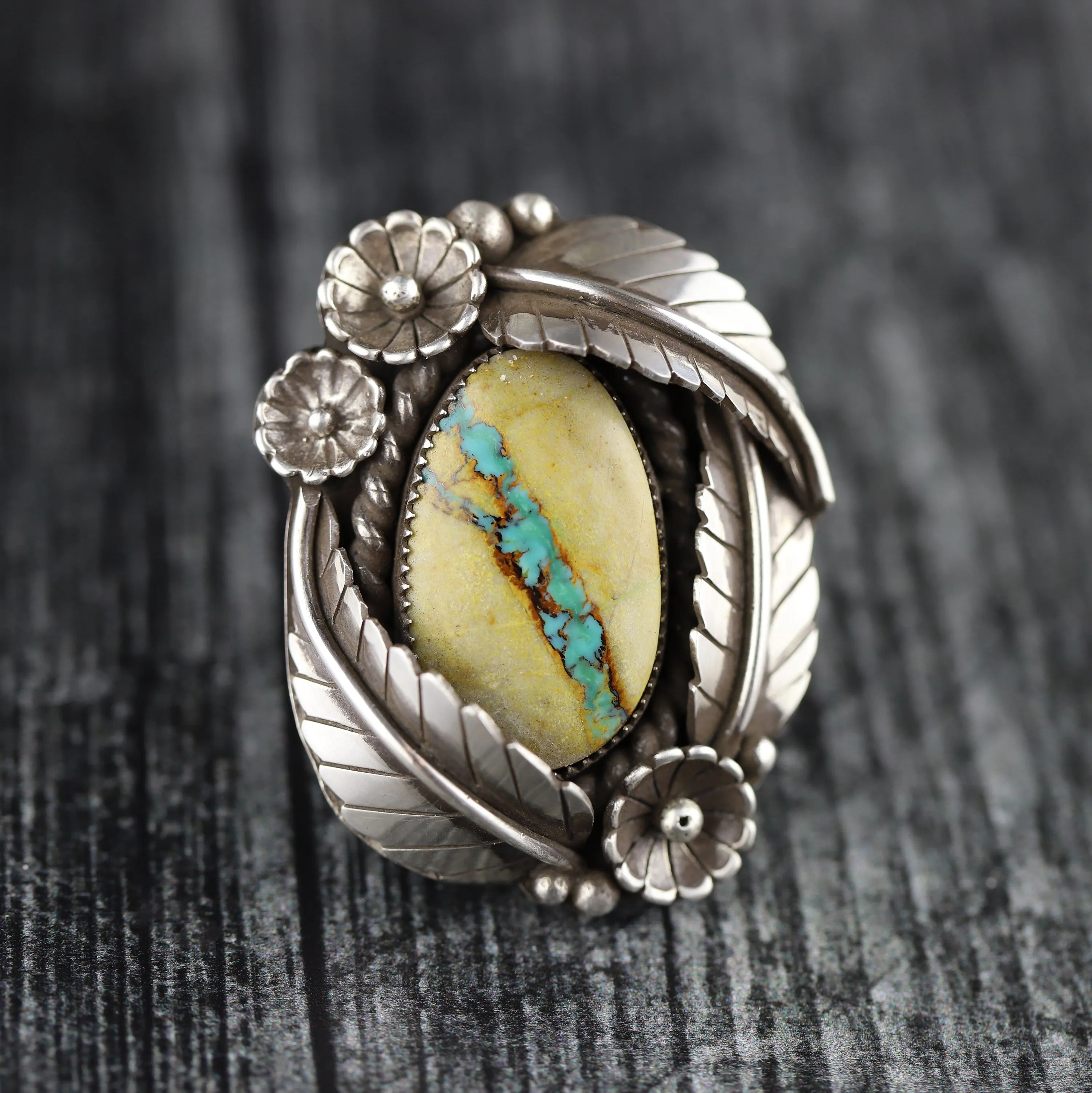 Royston Ribbon Flora Ring