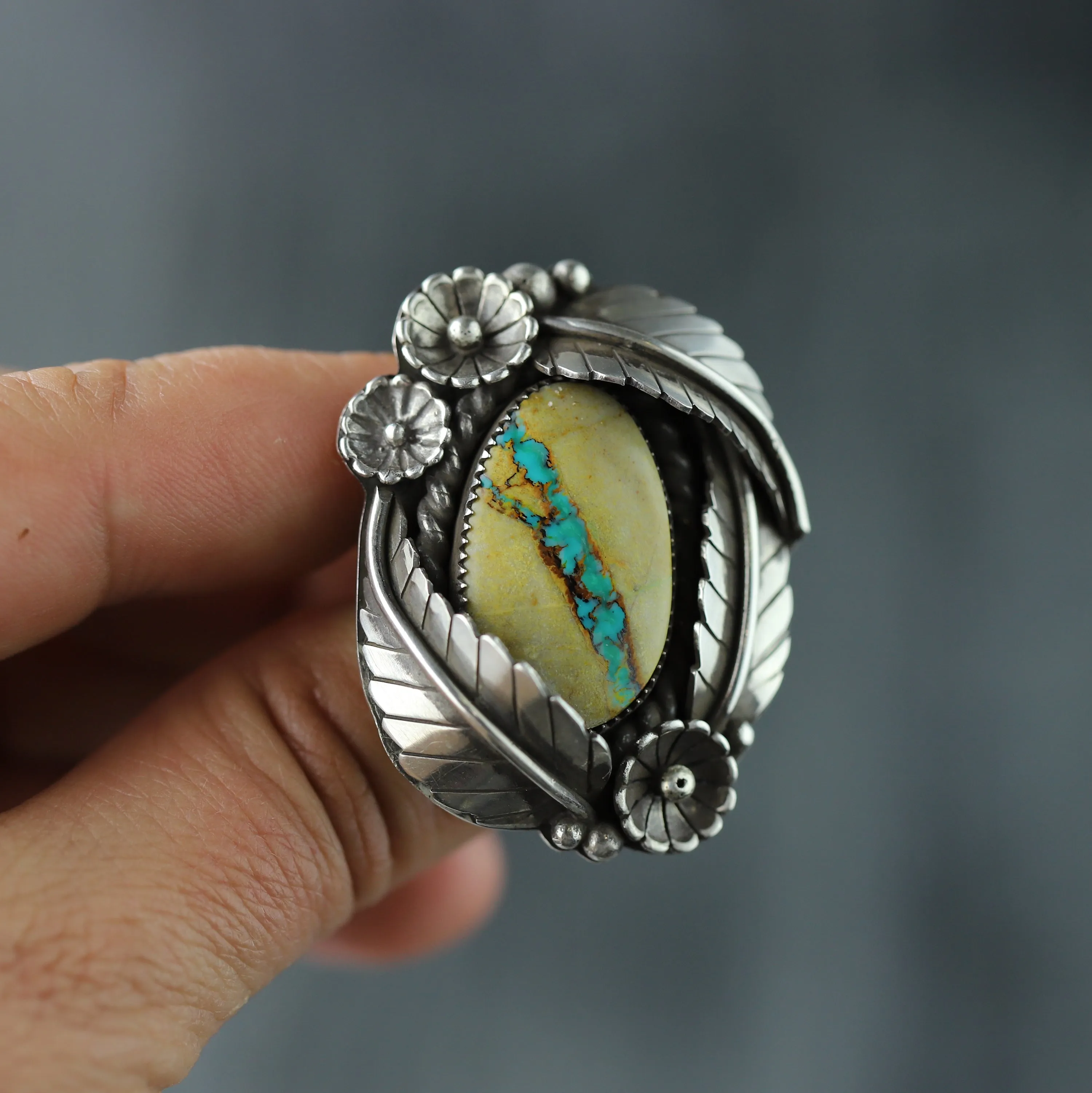 Royston Ribbon Flora Ring