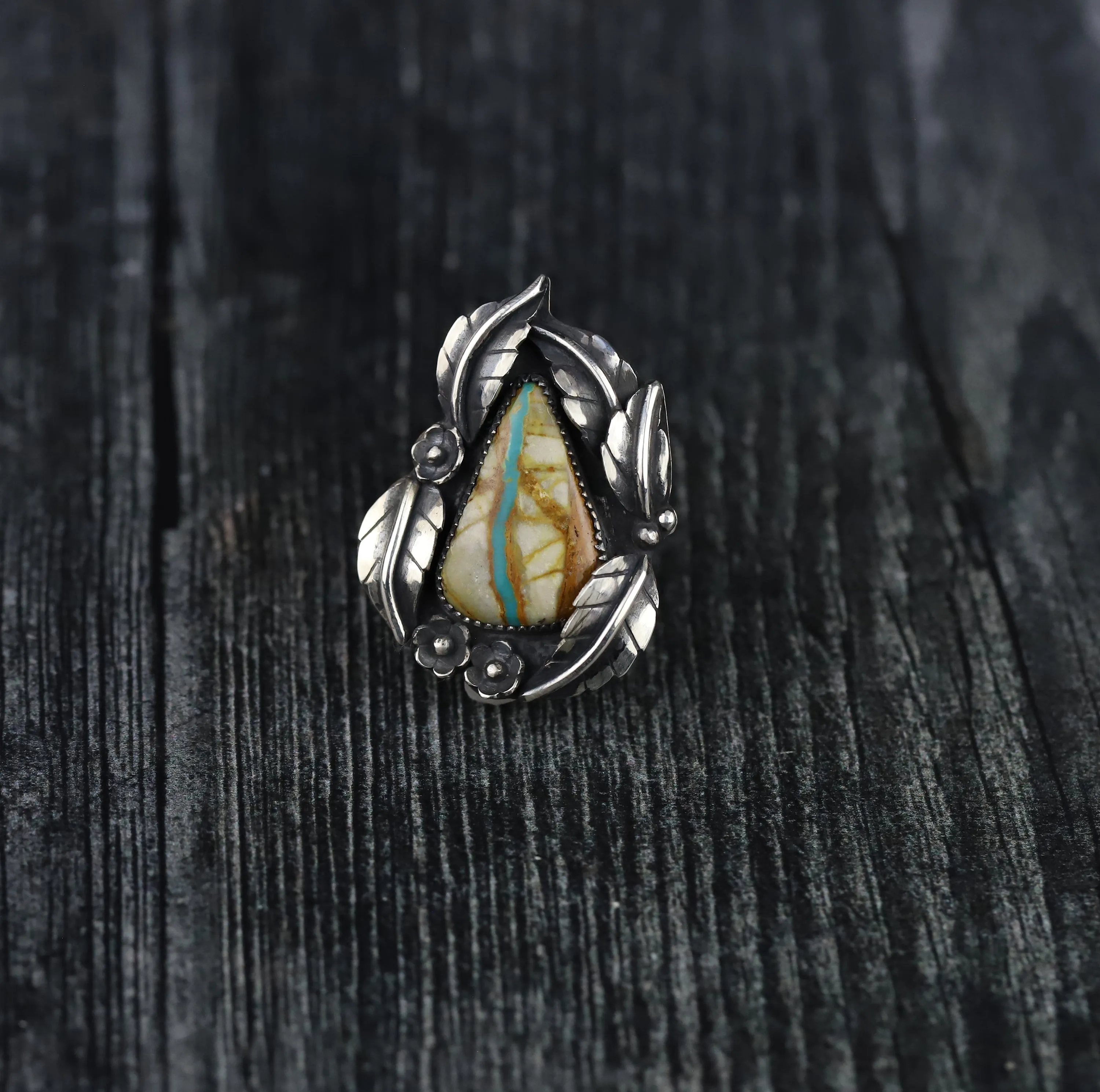 Royston Ribbon Flora Ring