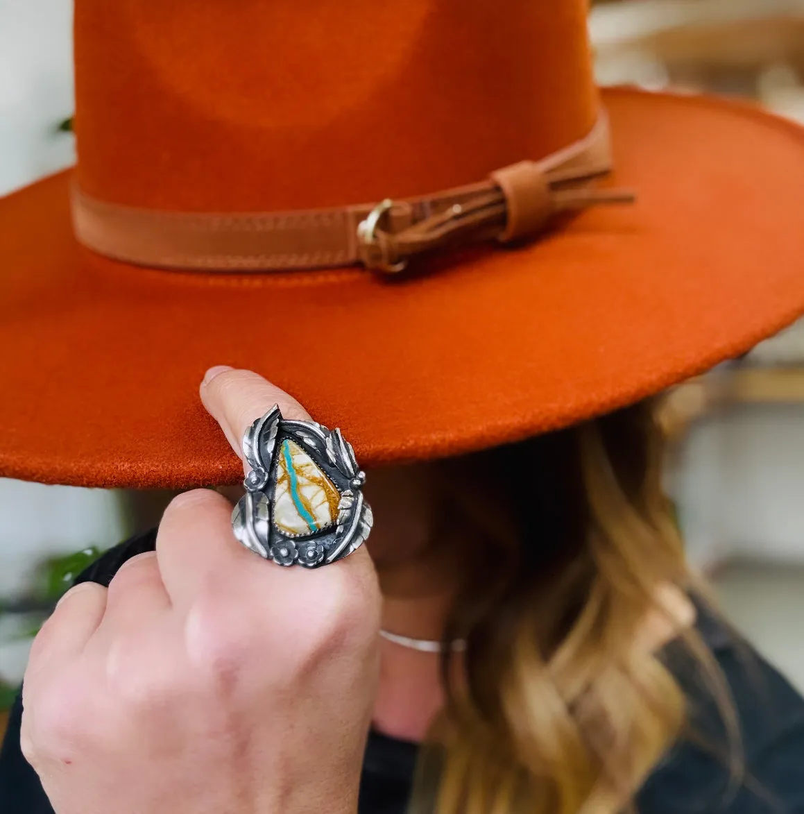 Royston Ribbon Flora Ring