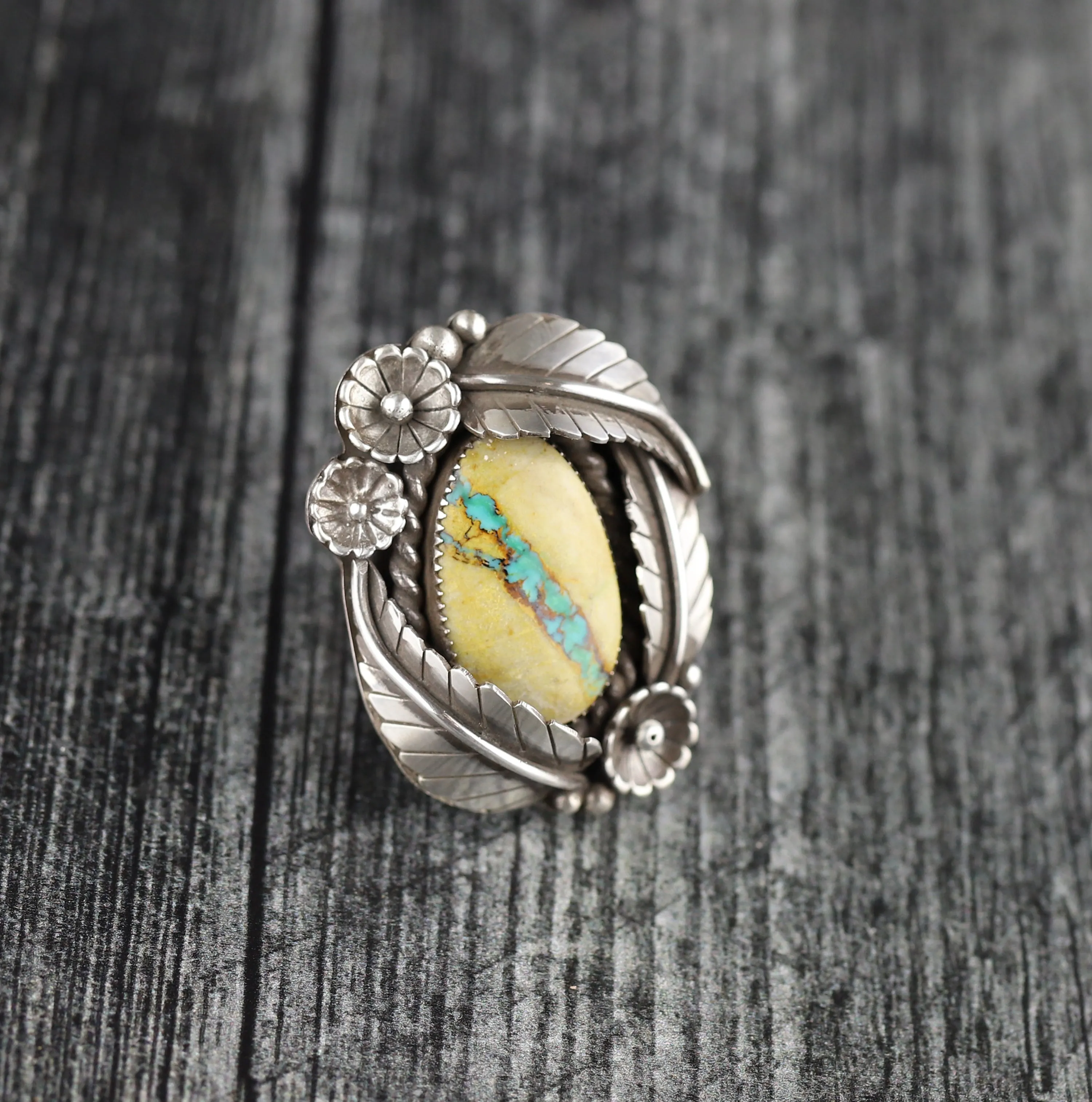 Royston Ribbon Flora Ring