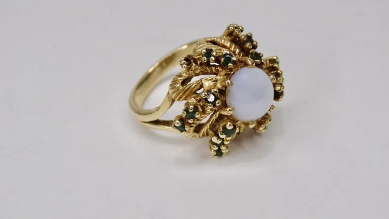 Sapphire Star Cabochon 4 Carat 14k Gold Cocktail Ring