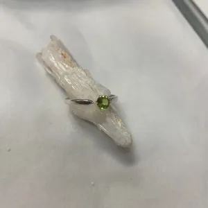 Simple Raised Faceted Peridot Ring in Silver size 7