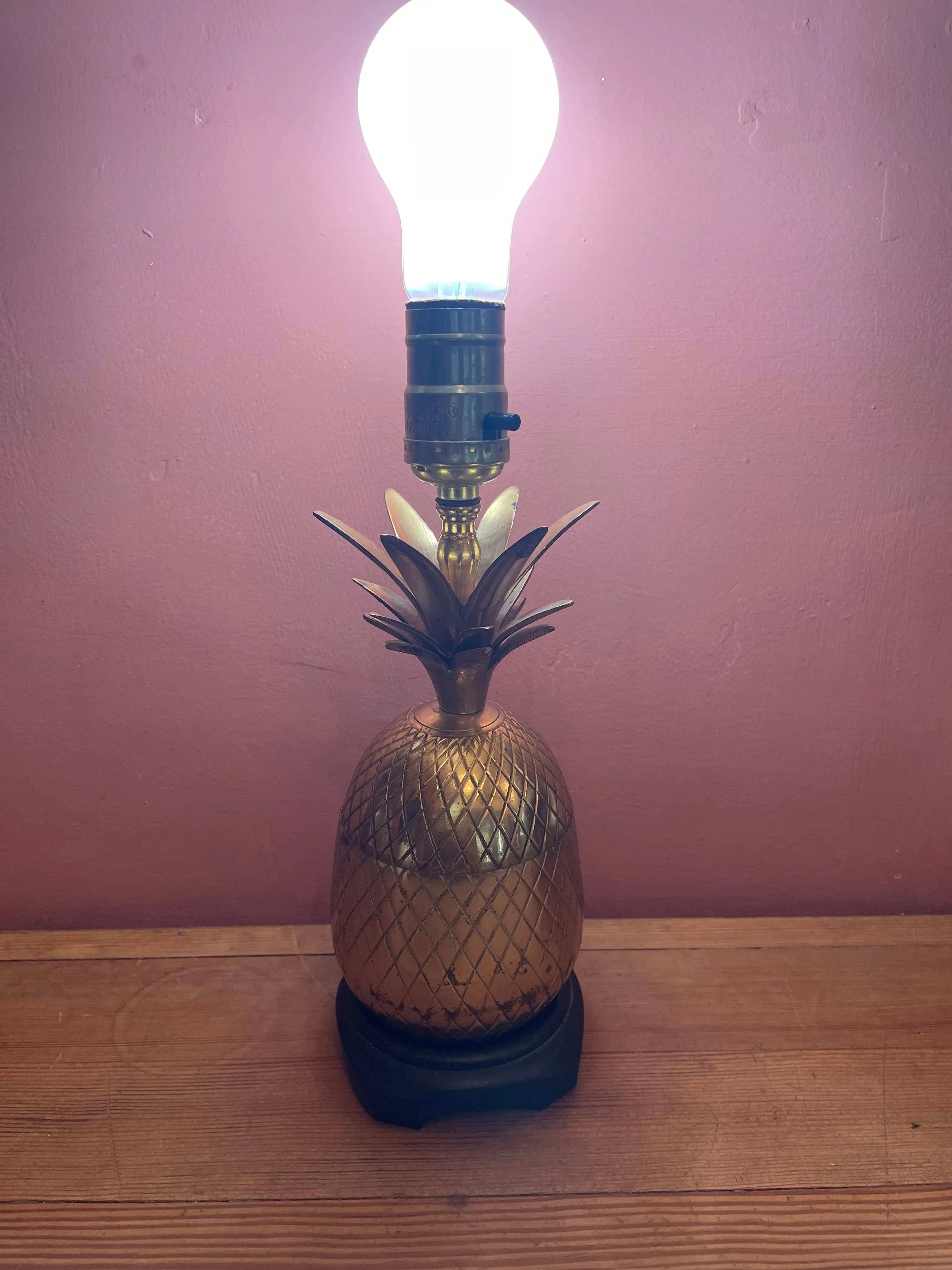 Small brass pineapple lamp