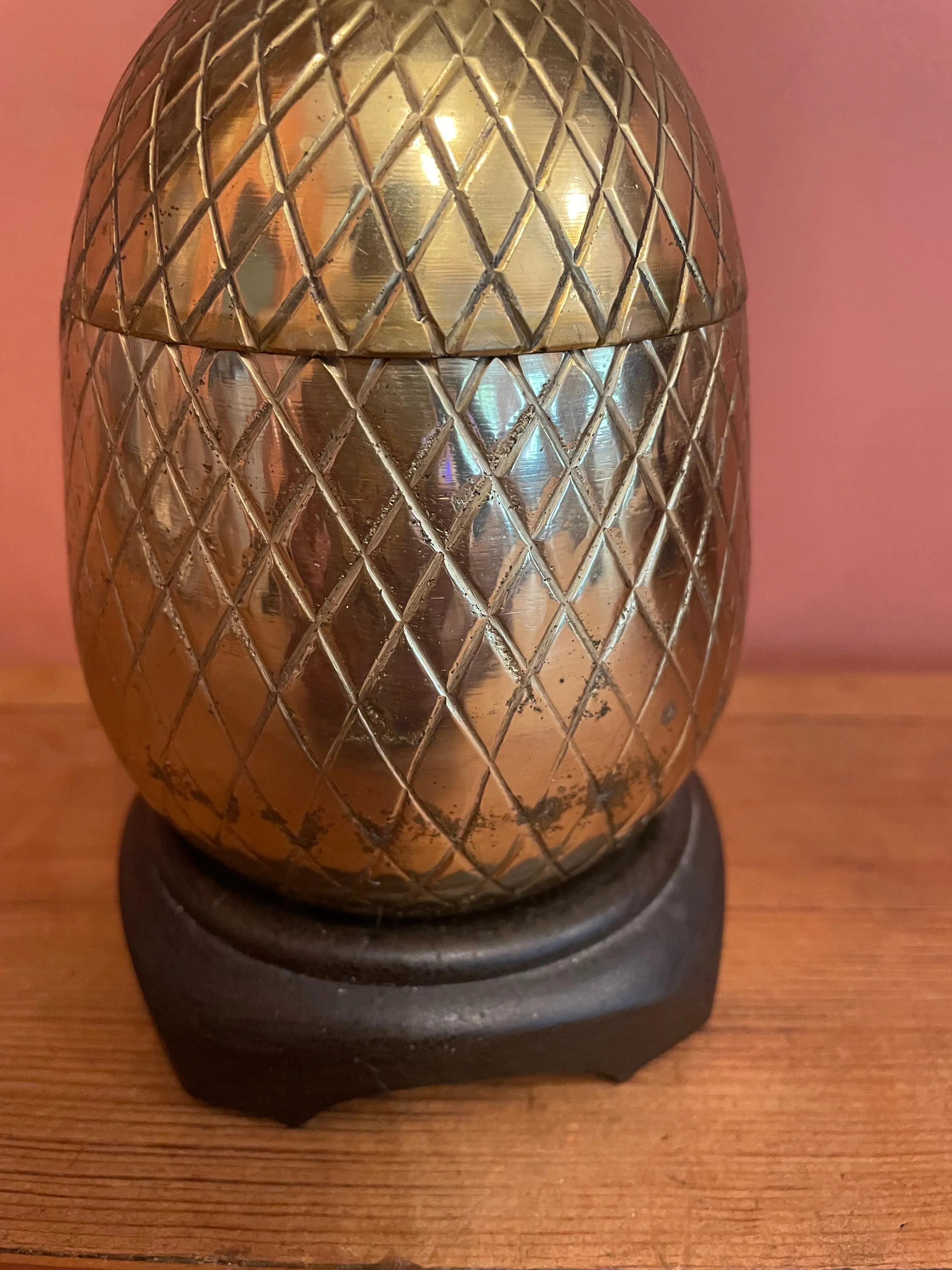 Small brass pineapple lamp