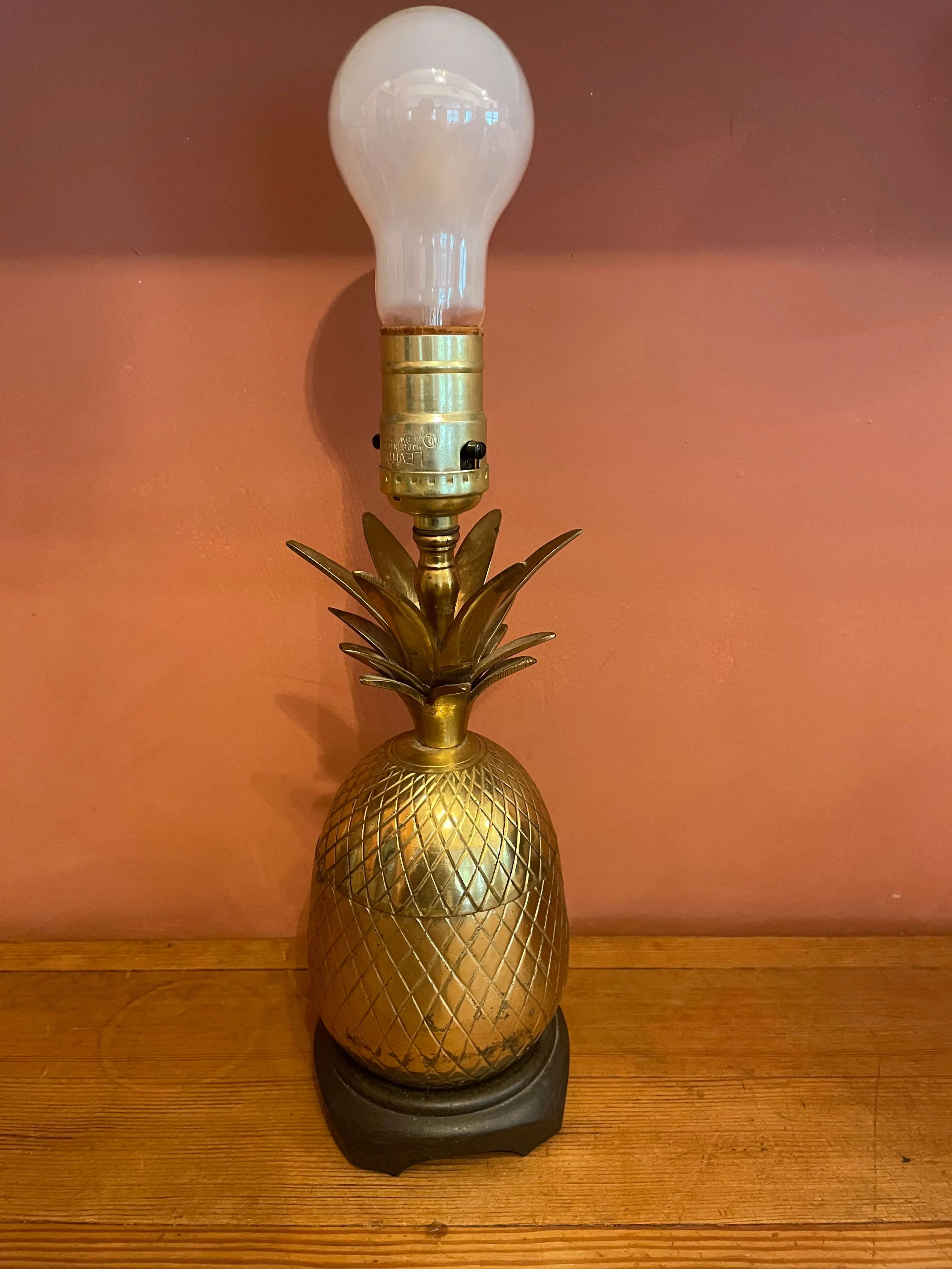 Small brass pineapple lamp