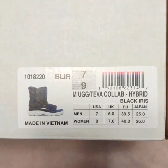 👣UGG x TEVA Collab Hybrid Boot in Black Iris (Dark Blue) 💜💜UNISEX💜💜