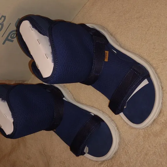 👣UGG x TEVA Collab Hybrid Boot in Black Iris (Dark Blue) 💜💜UNISEX💜💜