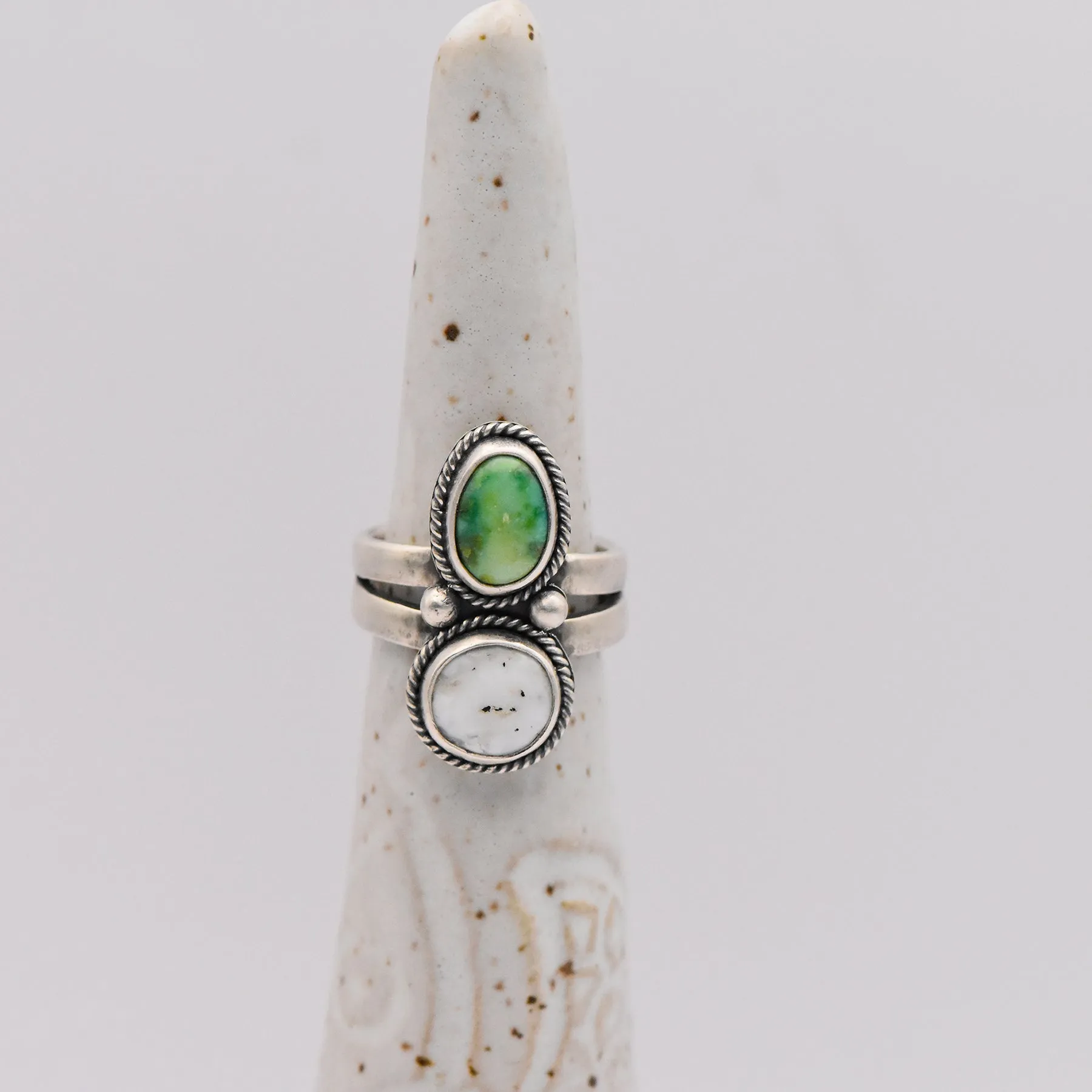 Verde Valley & White Buffalo Turquoise Sterling Silver Ring / U.S. Size 7