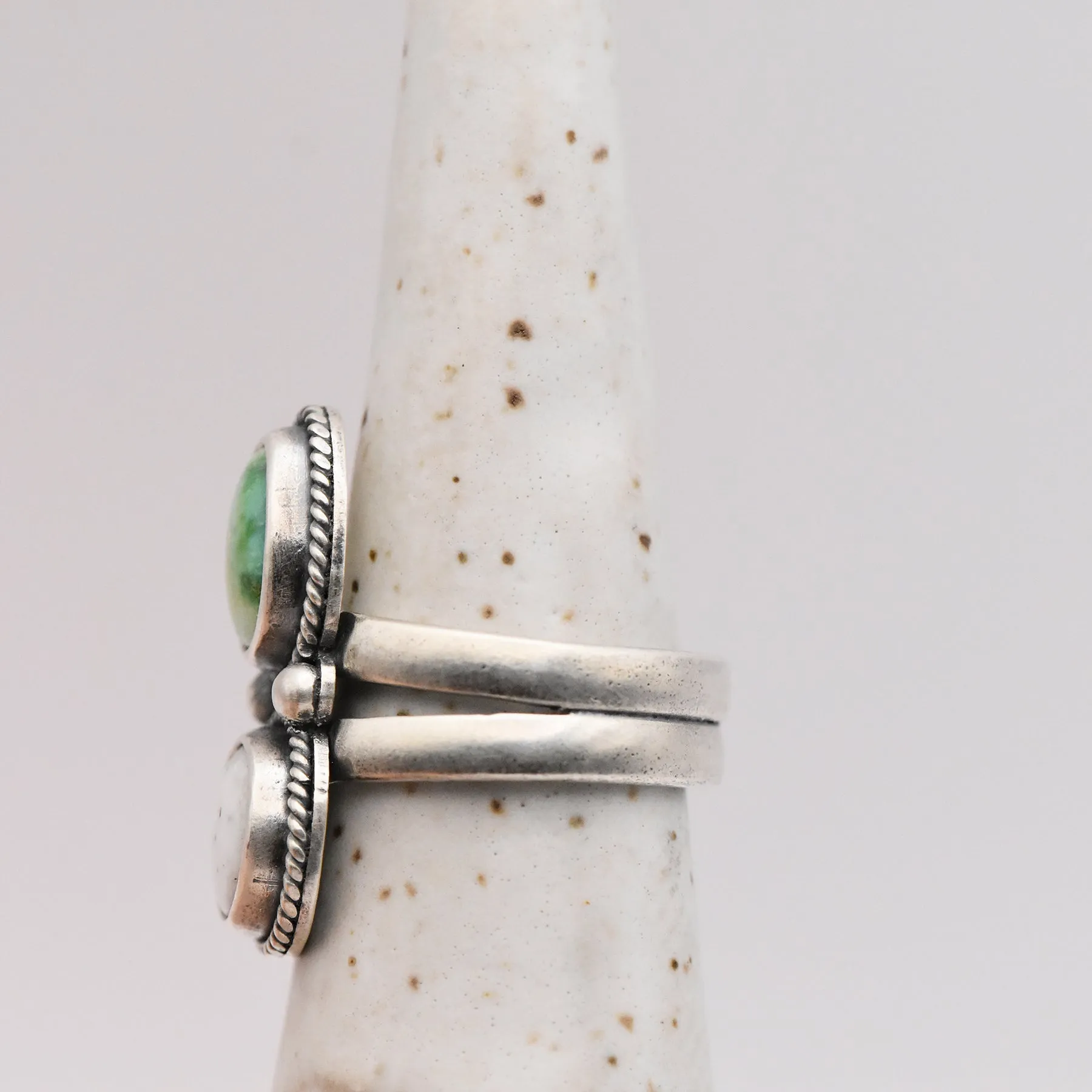 Verde Valley & White Buffalo Turquoise Sterling Silver Ring / U.S. Size 7