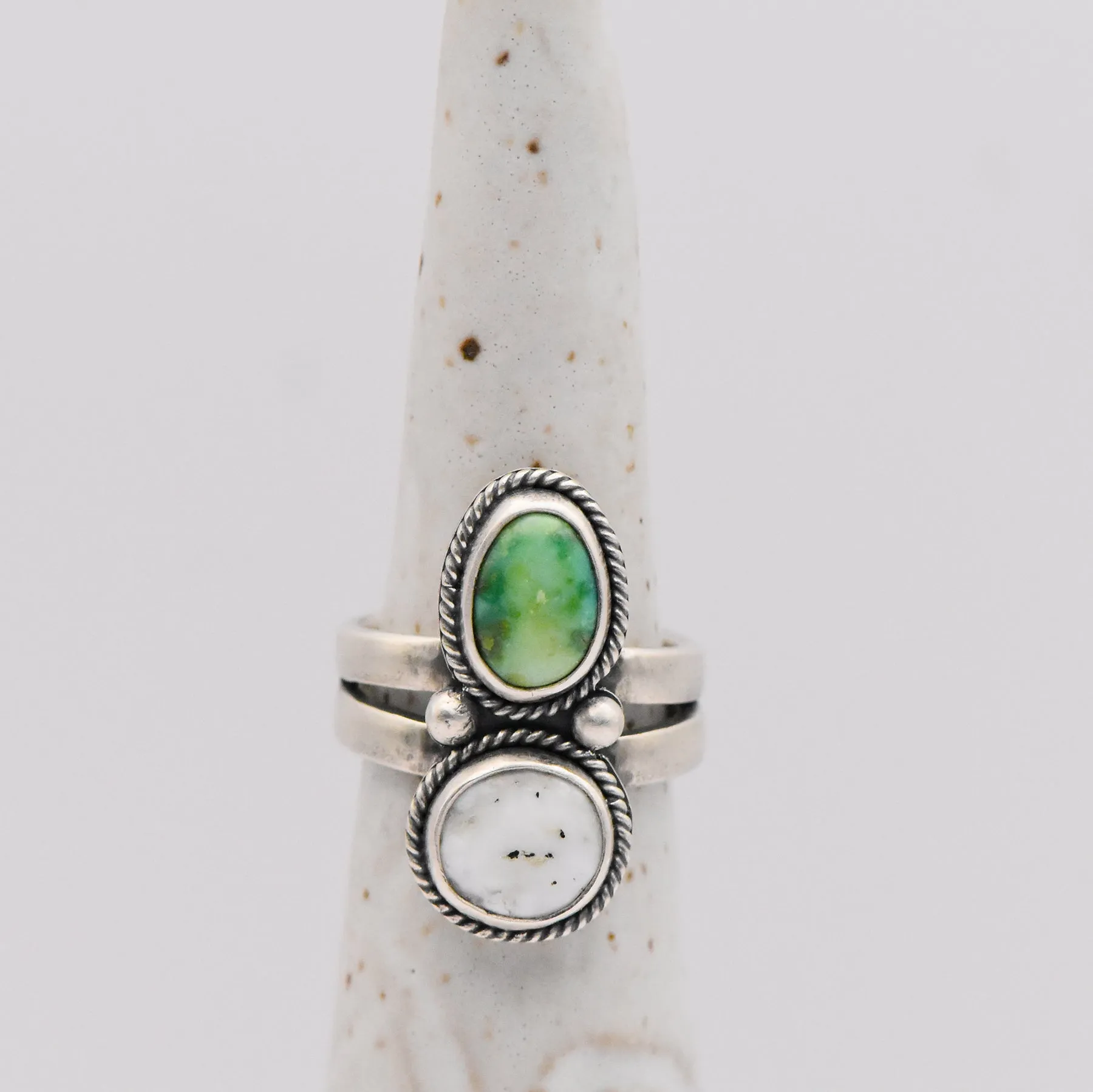 Verde Valley & White Buffalo Turquoise Sterling Silver Ring / U.S. Size 7