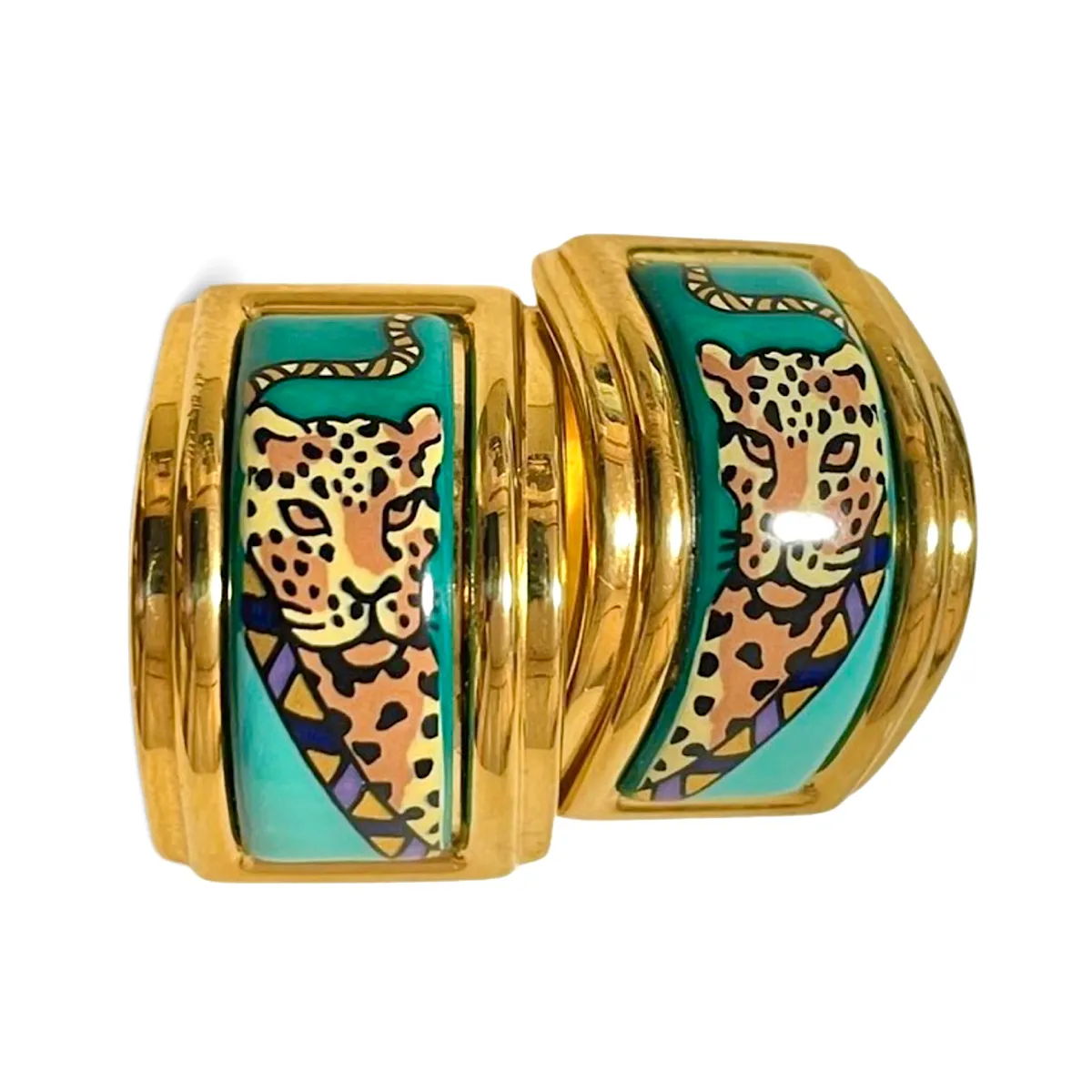 Vintage Hermes cloisonne enamel golden earrings with panther, leopard, cheetah face design. Classic Hermes jewelry. Green. 061224ac2