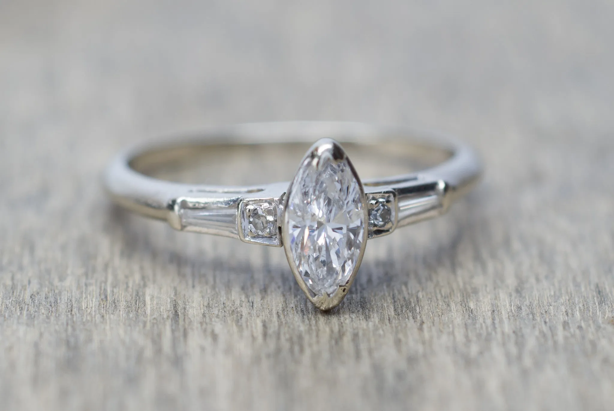 VINTAGE MARQUISE DIAMOND RING