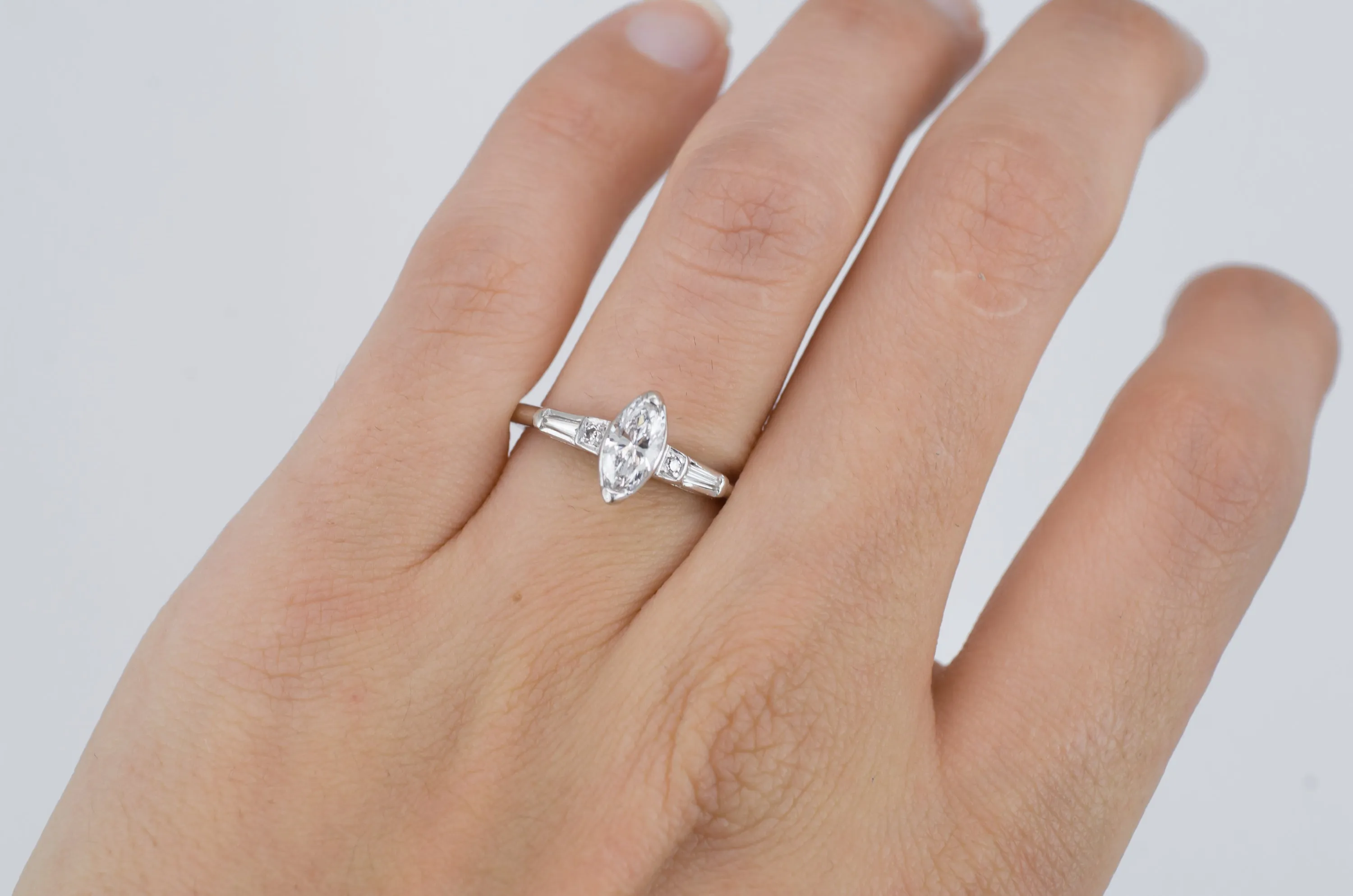VINTAGE MARQUISE DIAMOND RING