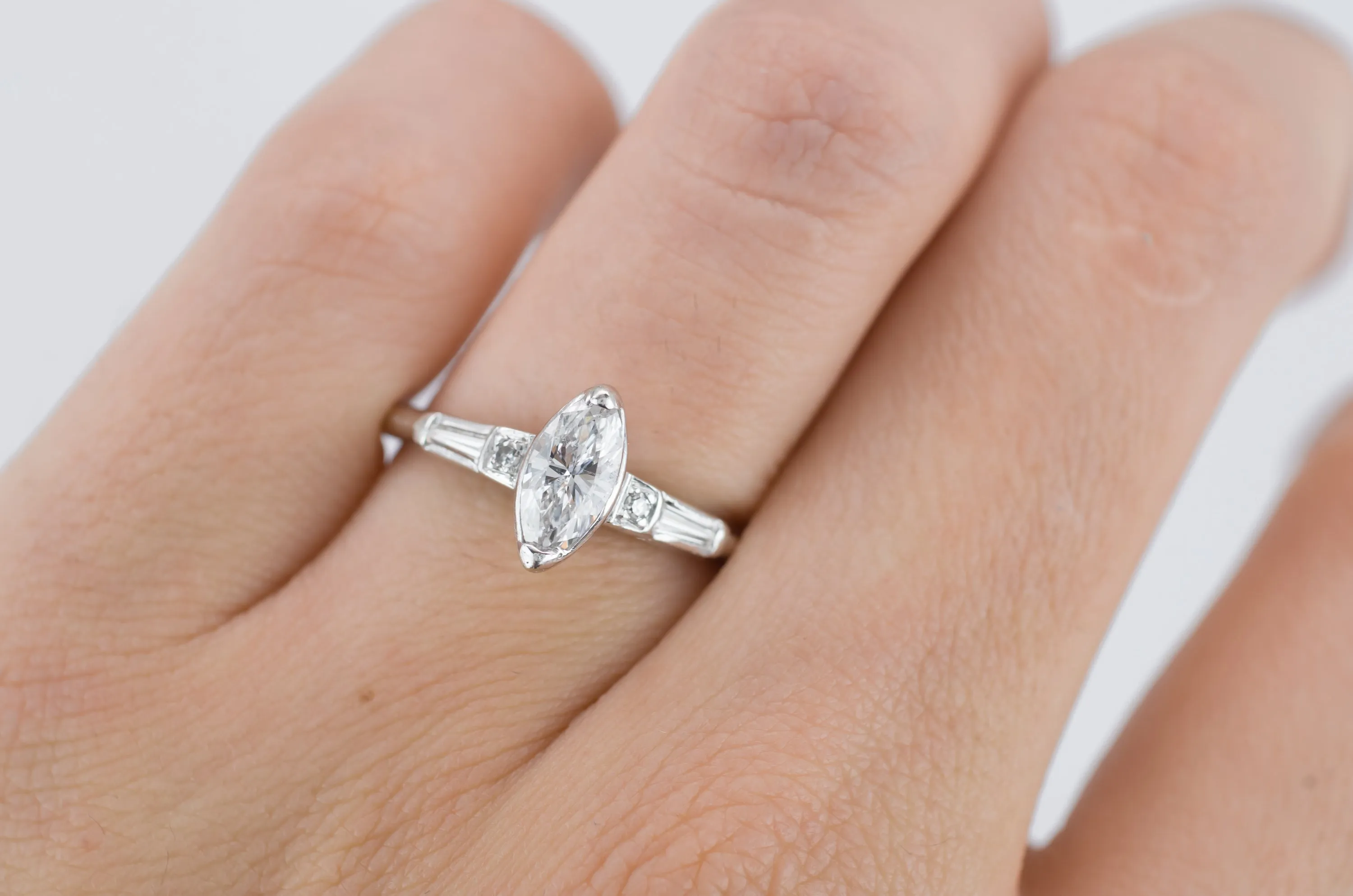 VINTAGE MARQUISE DIAMOND RING