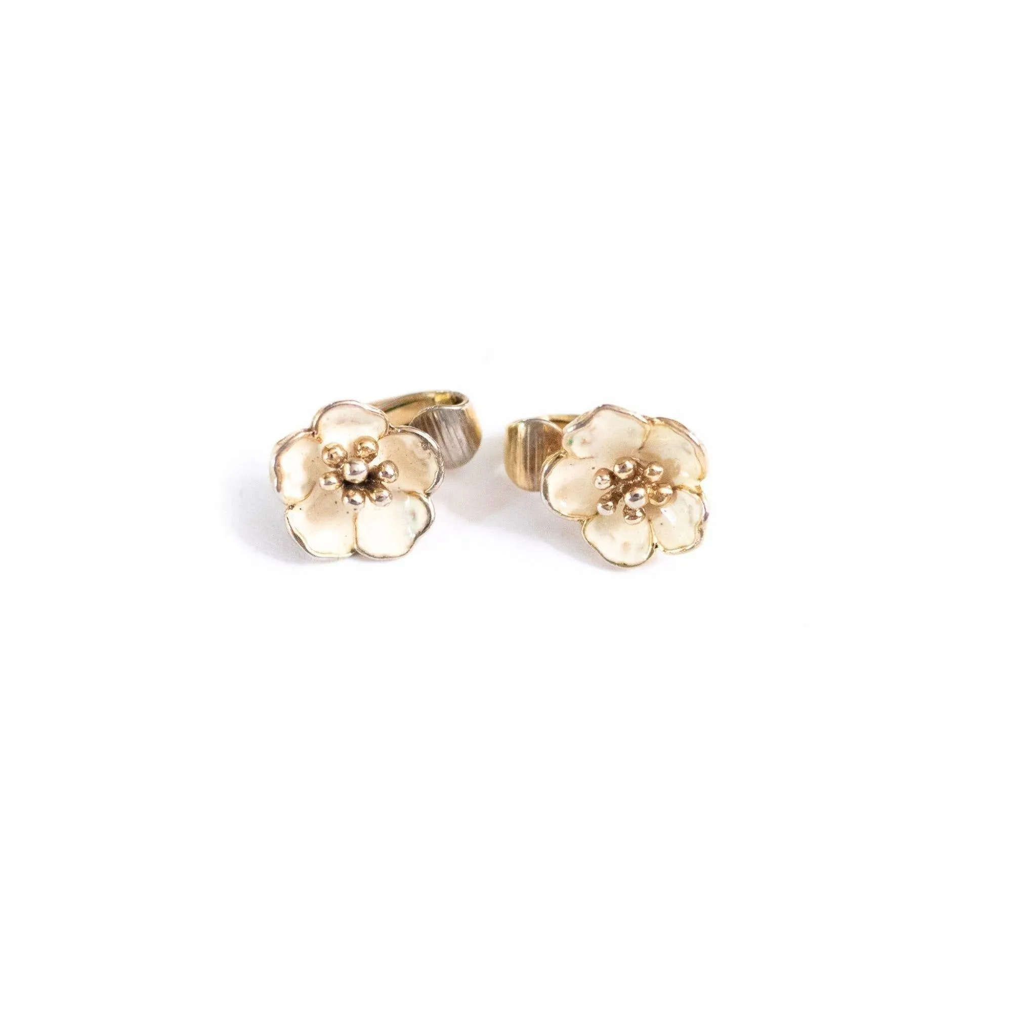 Vintage Petite Cream Dogwood Flower Earrings